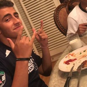 Meet your Posher, Shervin